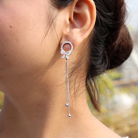 Swaying Beauty Earring