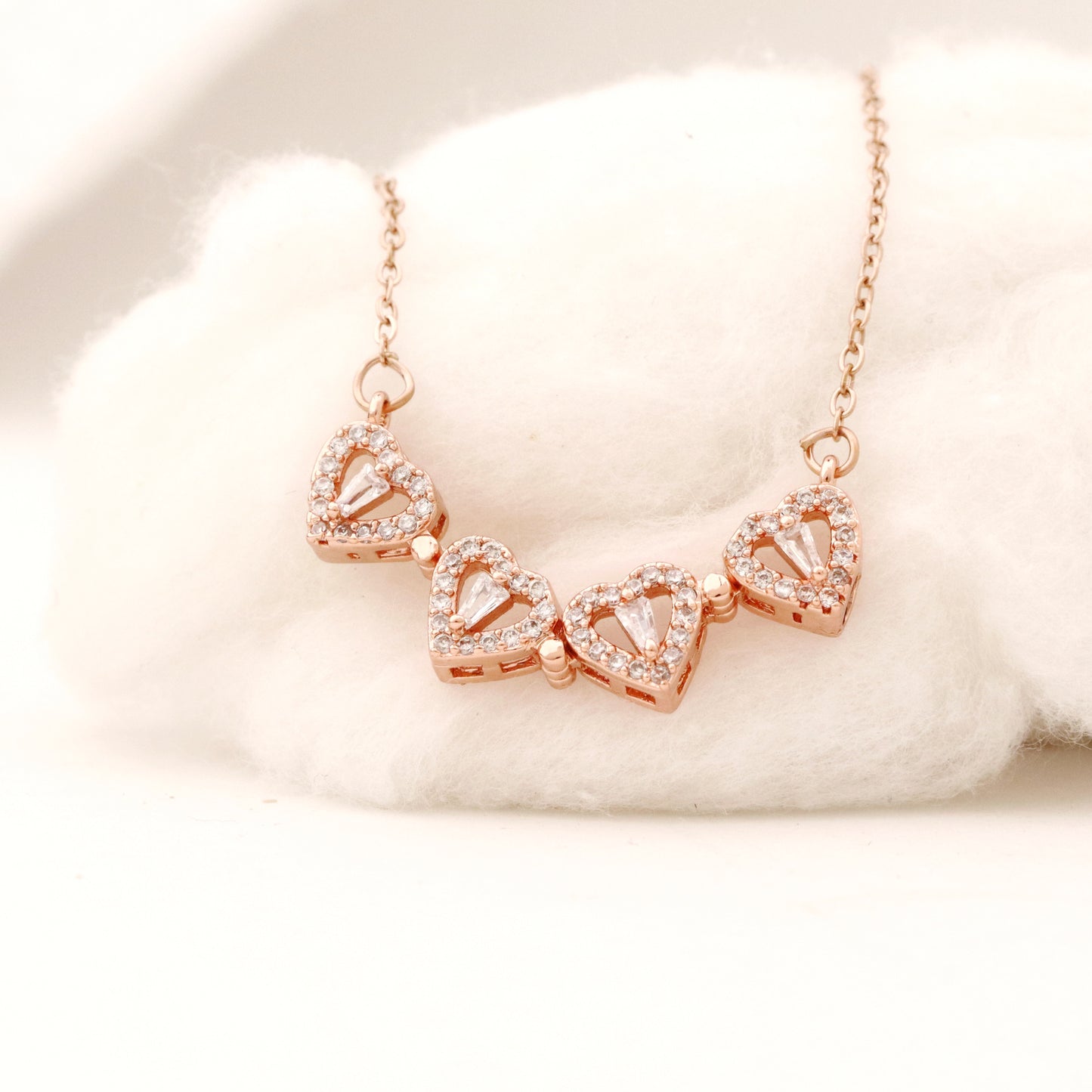 LoveLink Magnetic Heart Pendant