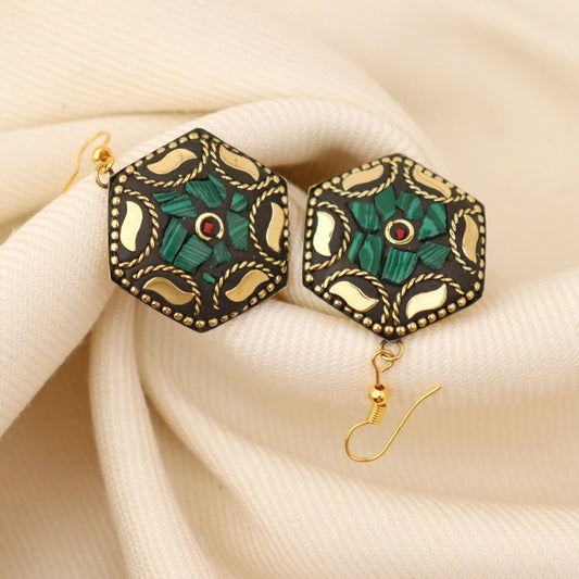 Emerald Enchantment Lac Earrings